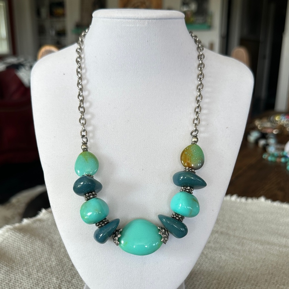 Park Lane Fauz Turquoise And Teal Silver Tone Necklace